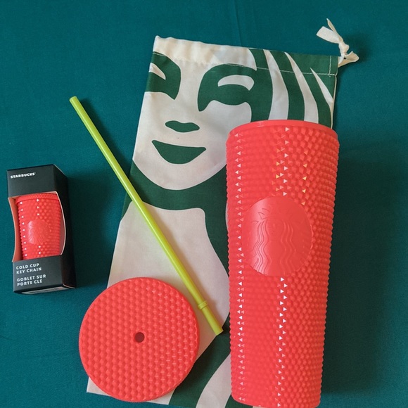 Starbucks Venti Studded Dragonfruit Tumbler & Keychain Set - Picture 2 of 2